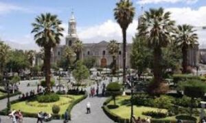 La Iglesia frente a la pandemia: Planta de oxígeno de la campaña Respira Perú llegó a Arequipa