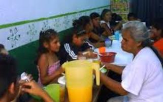 Parroquia El Espíritu Santo: ollas comunes y comedores parroquiales en Manchay