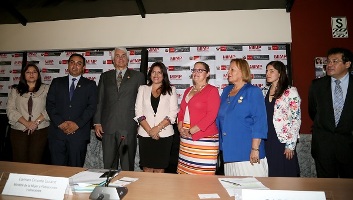 Ministerio de la Mujer y gremios empresariales contra la discriminación